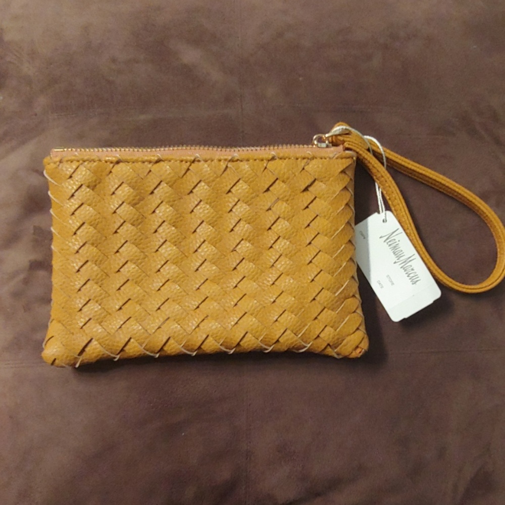 Wristlet